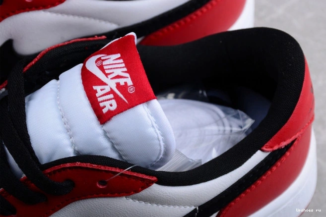 1 Jordan DD9315-600  Low  Chicago Retro Golf  0412